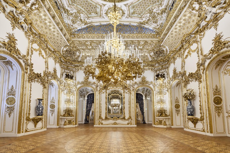 Imagini pentru viena Muzeul şi palatul Liechtenstein